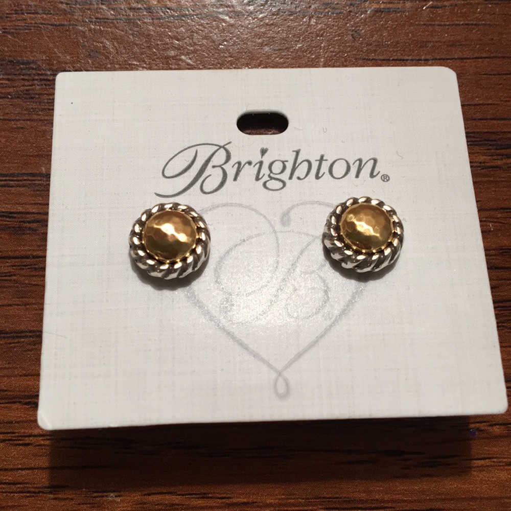 Gold earrings